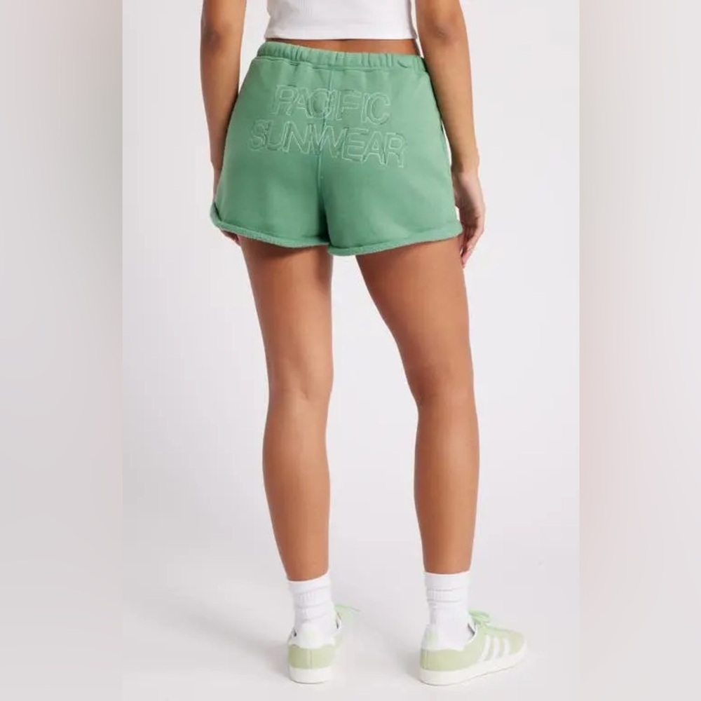 PACSUN Logo Embroidered Rolled‎ Hem Sweat Shorts green size Medium